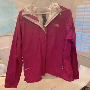 The North Face Woman’s Magenta Windbreaker-Medium